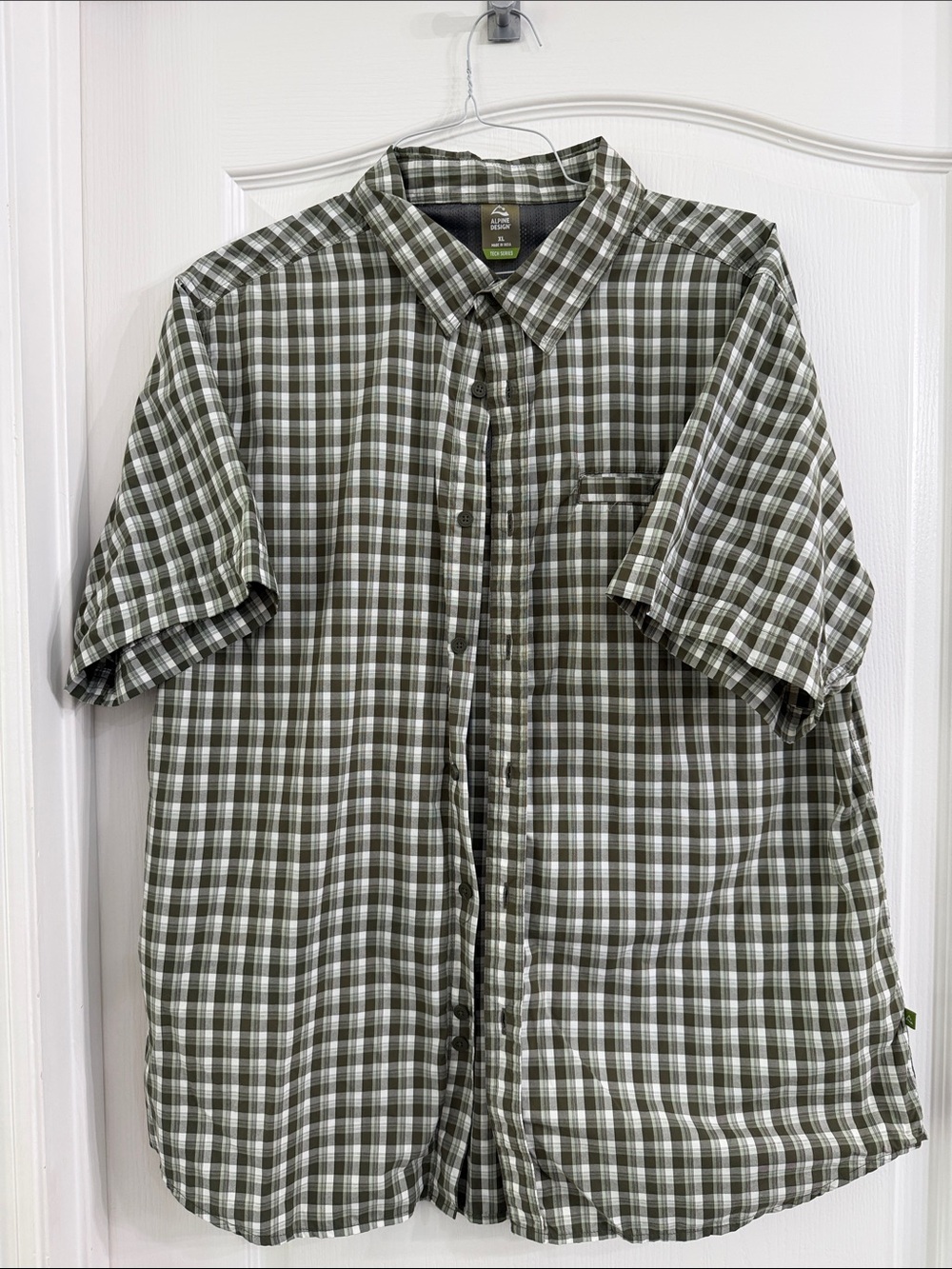 Alpine Design Men's Short-Sleeve Plaid Button-Up Shirt - Olive/White